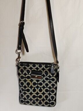 Coach Kristen Signature